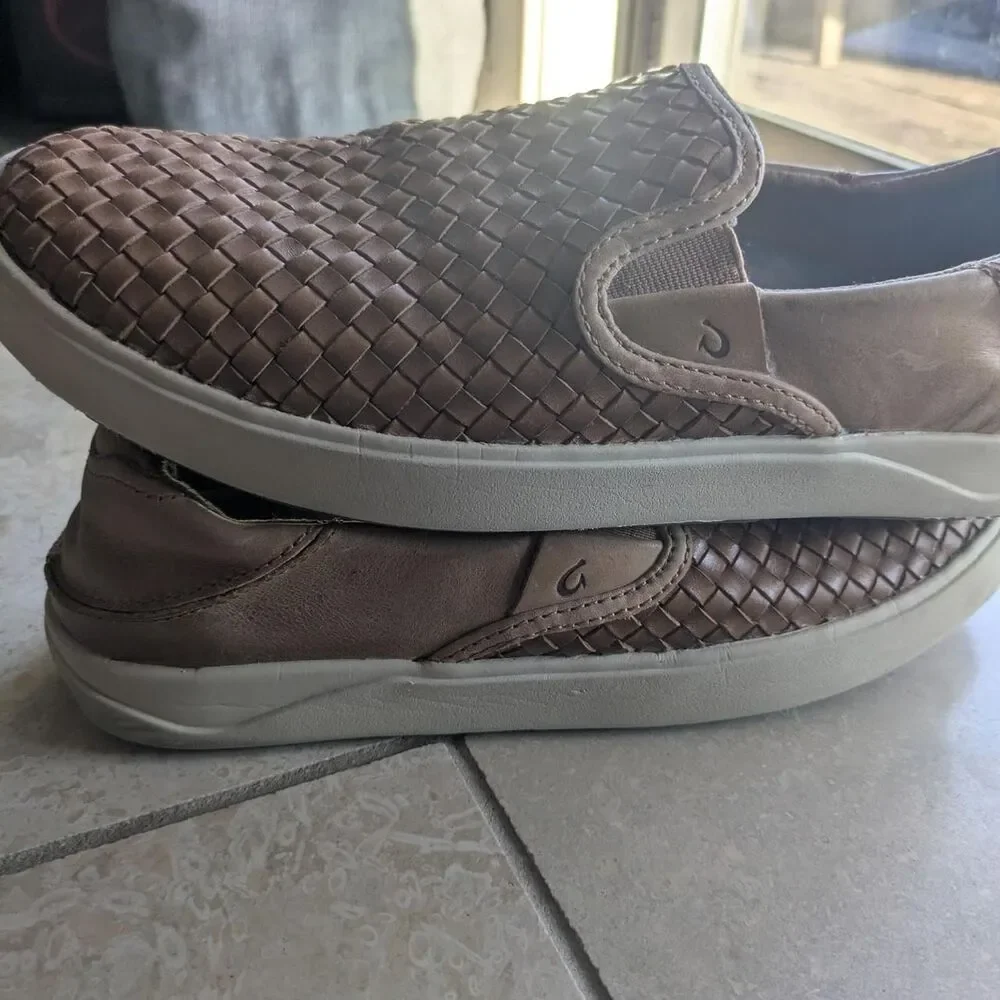 Olukai Men's Brown and Tan Loafers